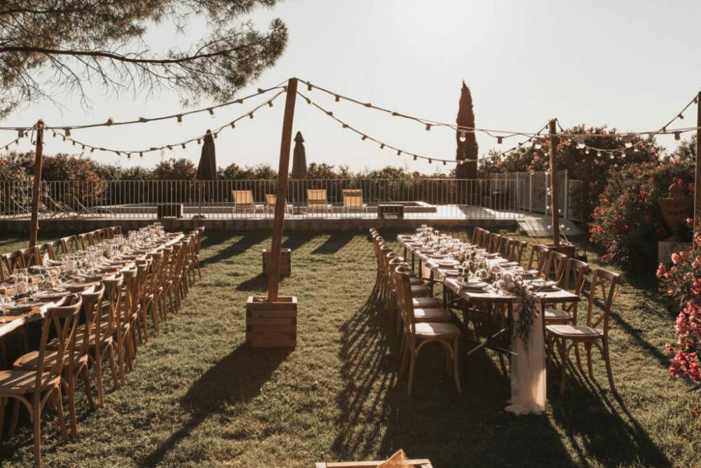 Table champêtre pour un repas en Camargue